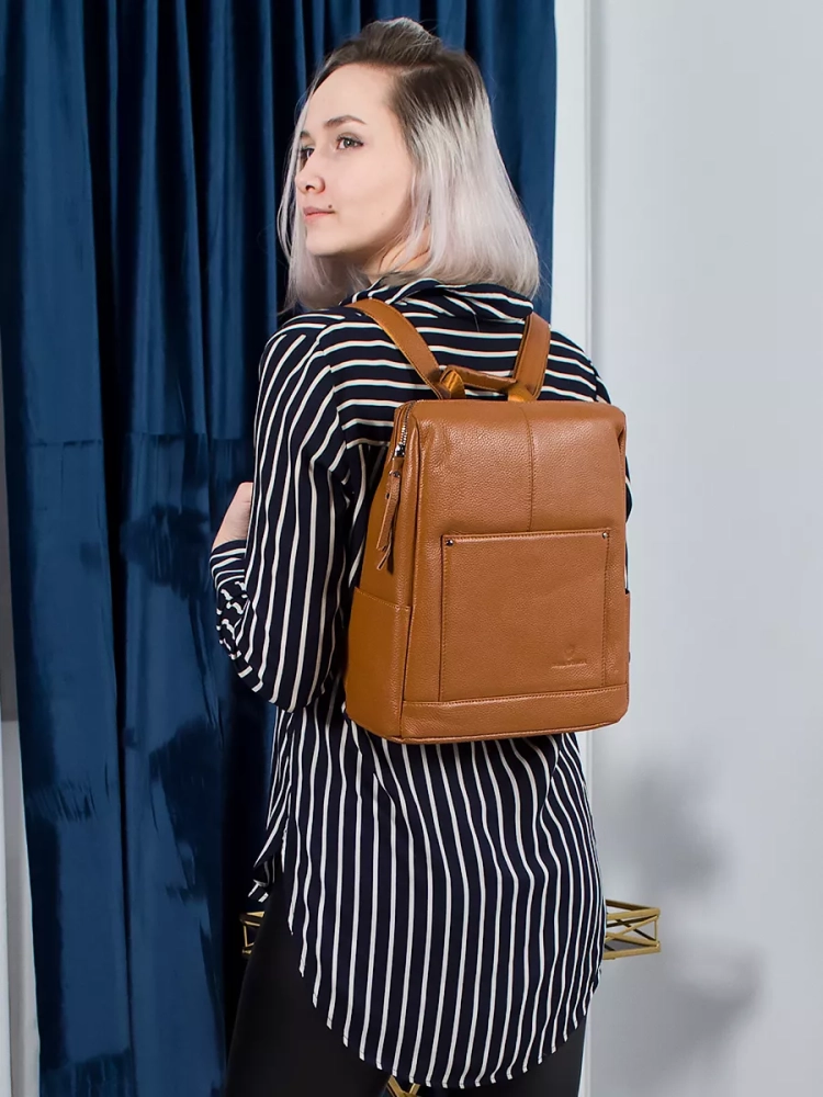 Городской женский рюкзак коричневый Paul Rayner Carol 1071