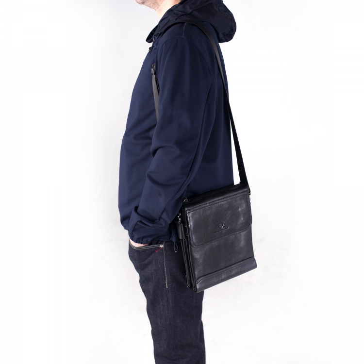 Сумка планшет из черной натуральной кожи Paul Rayner 0037836-4-4