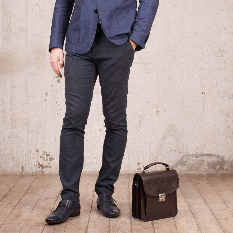 Компактный коричневый мужской портфель Bishop Brown